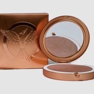 Hunger Games Revolution Bronze Highlighter